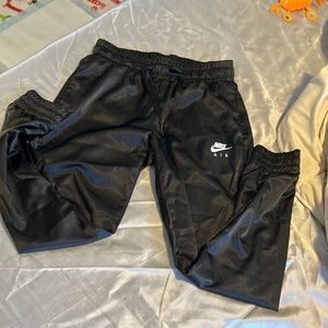Nike light jogger pants